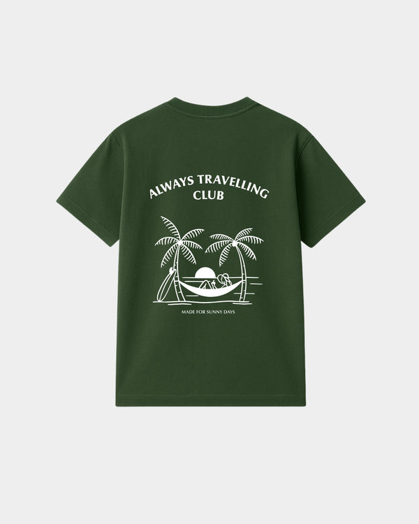 Kaki bamboe T-shirt Hammock van Glint Antwerp met witte Always Travelling Club-print op de rug, unisex